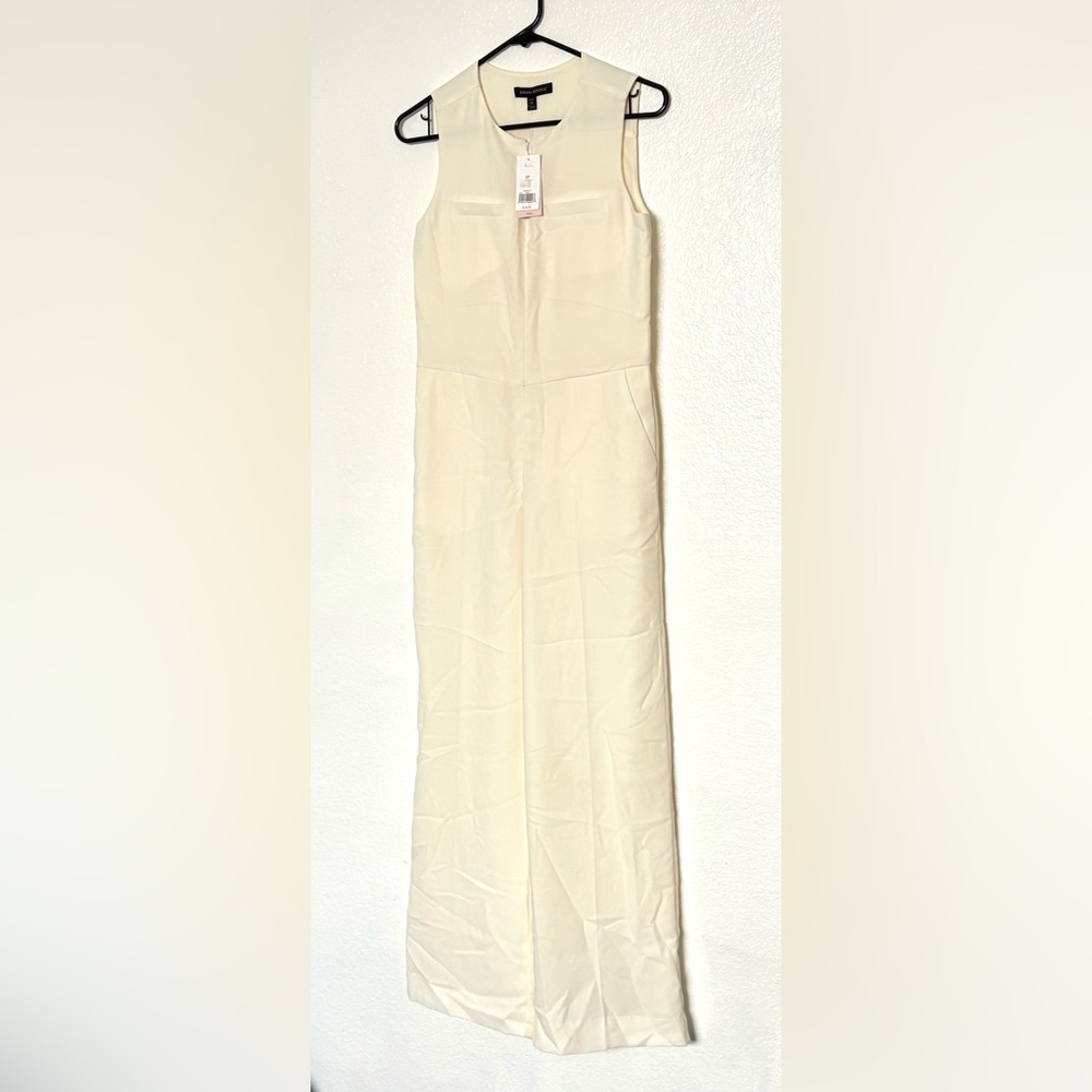 Banana Republic Cream Jumpsuit with Pockets Size 0P NWT